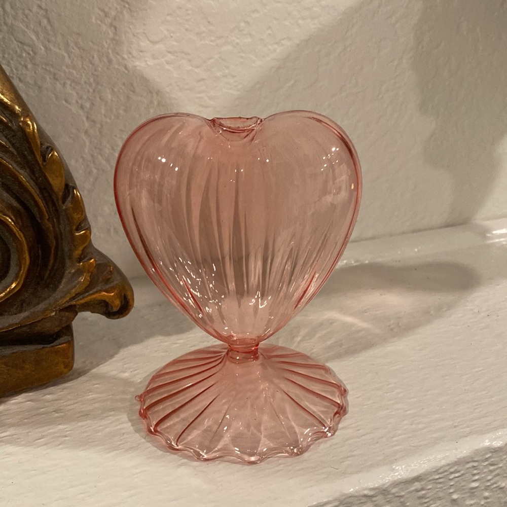 New Heart Vase - Picture 4 of 5